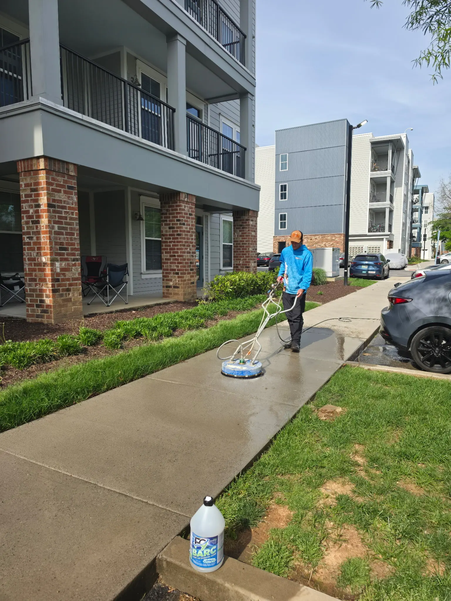 Exterior Cleaning for Apartment Complexes Knoxville TN