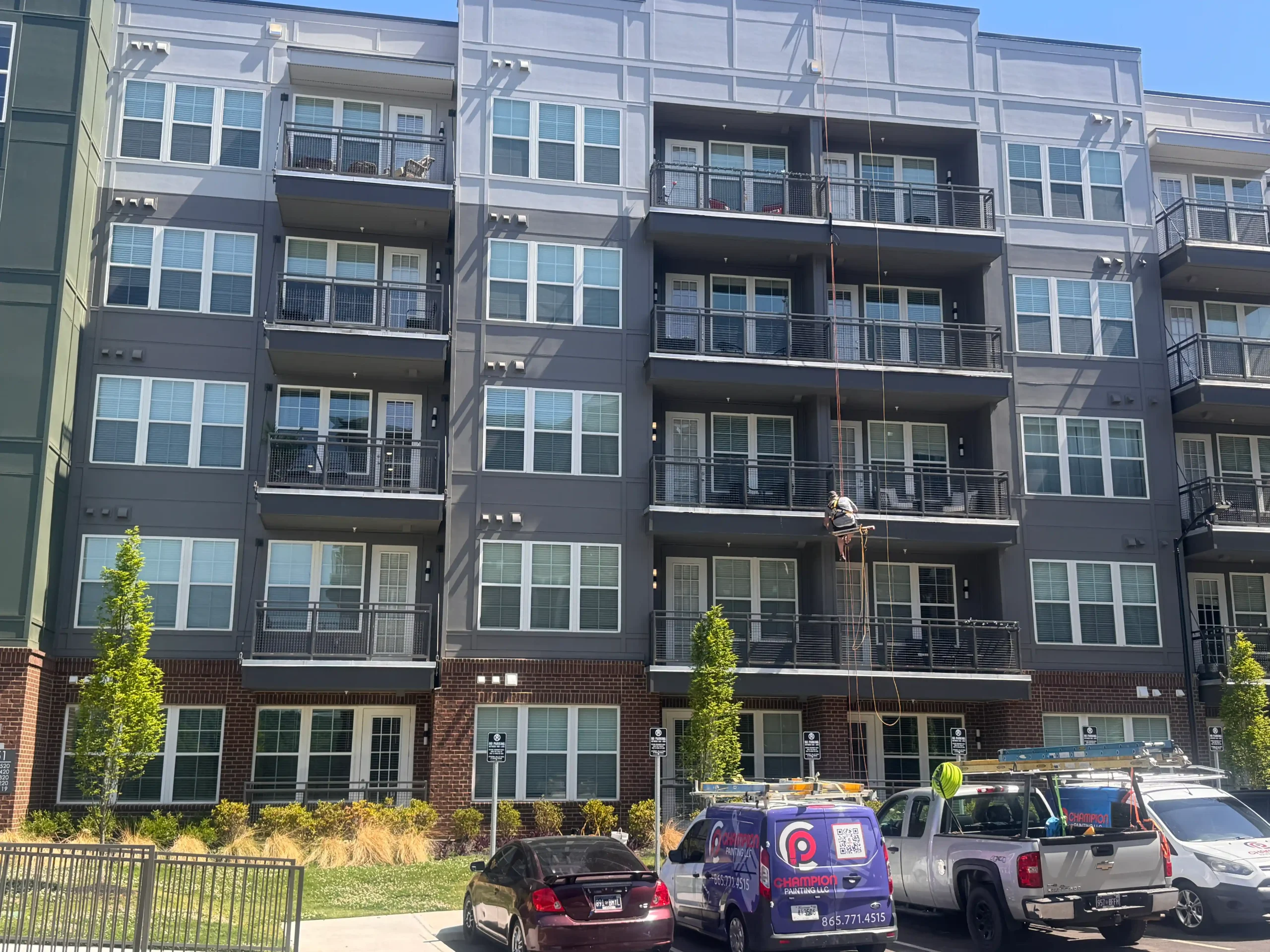 High-Rise Window Cleaning in Knoxville, TN