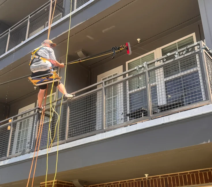 High-Rise Window Cleaning-IMG-3