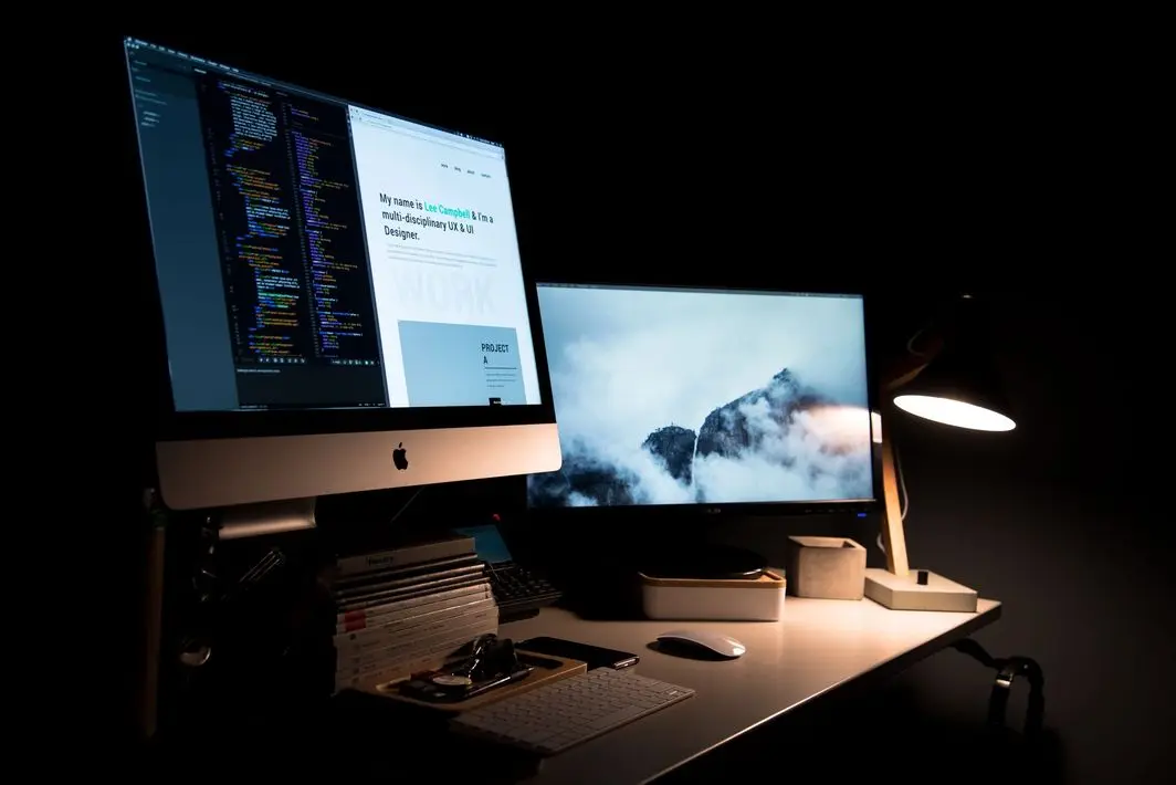 Professional office environment for collaborative website strategy
