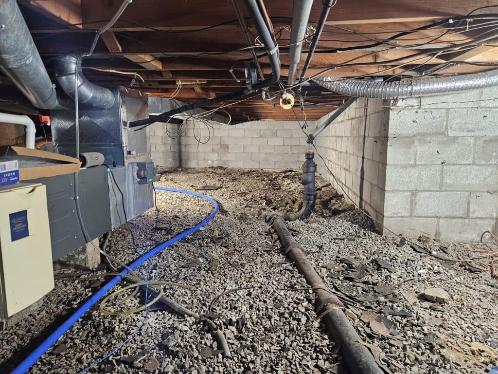 Crawlspace Encapsulation: Solving Sagging Floors and Musty Odors