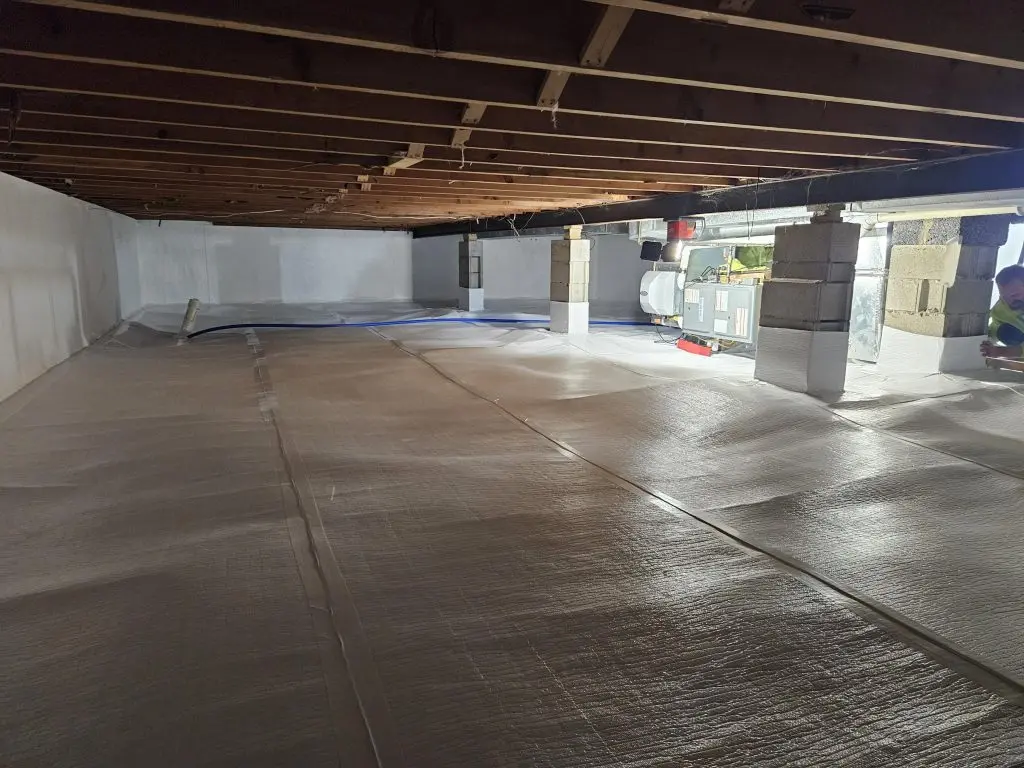 Crawlspace Encapsulation vs. Venting: Protecting Your Home From Structural Rot and High Humidity