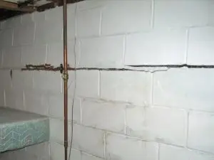 signs-of-foundation-cracks-stablwall-3