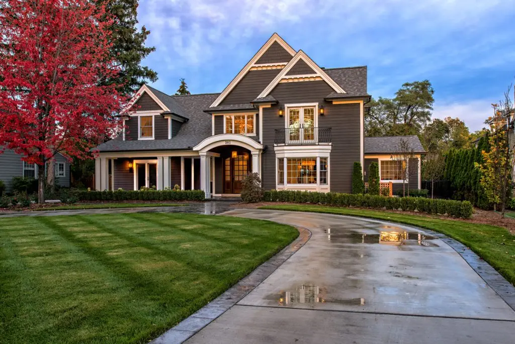 Grand Haven, MI | Expert Waterproofing company that can help you with basement leaks and flooding with our waterproofing services