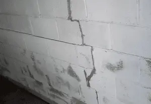 Bowing Basement Walls | Wyoming, MI | Everdry Waterproofing of Greater Grand Rapids