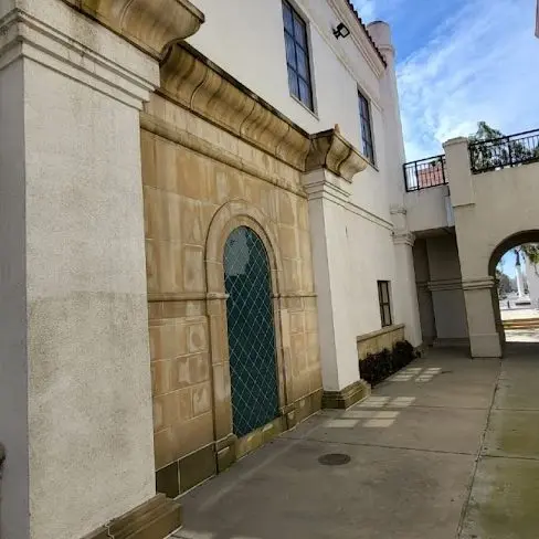 Before Building Washing in Riverside, CA