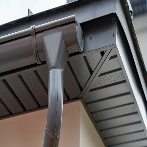 Aluminum gutter