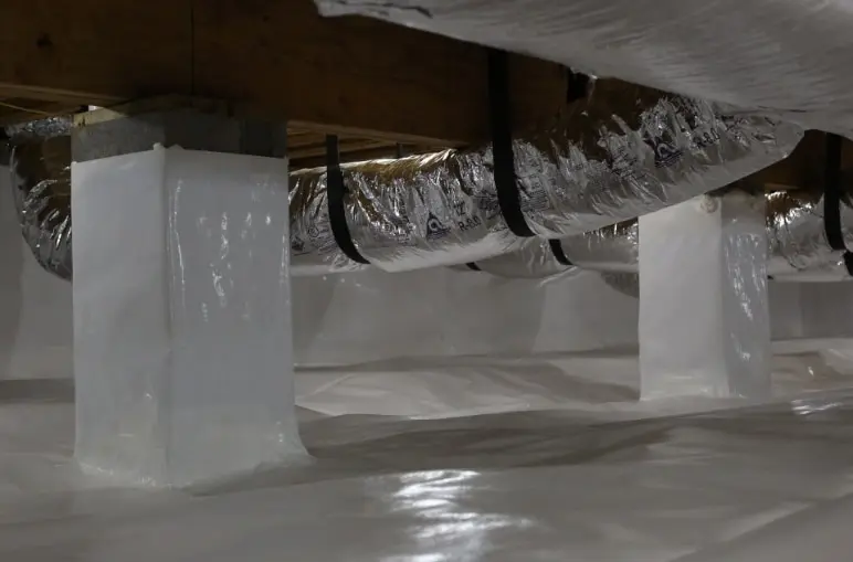 Dry and clean encapsulated crawl space