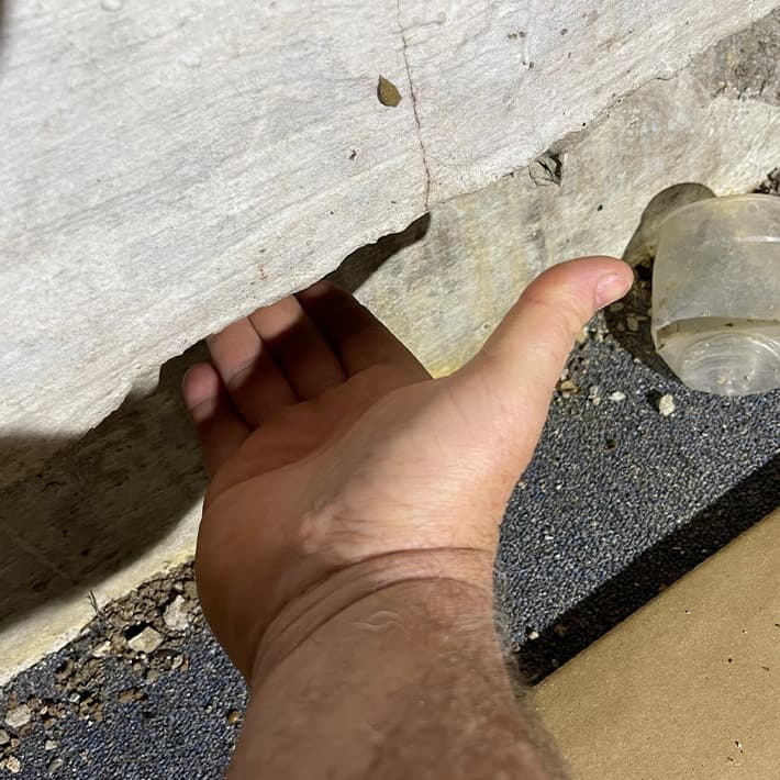Gaps appearing between walls and the floor or ceiling