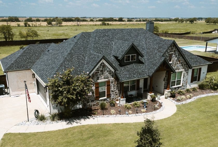 MINT Exterior black roofing