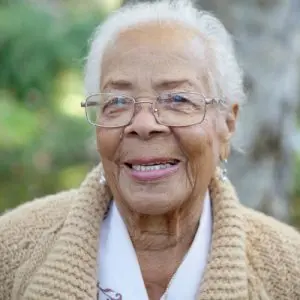 Signs elderly parents need care