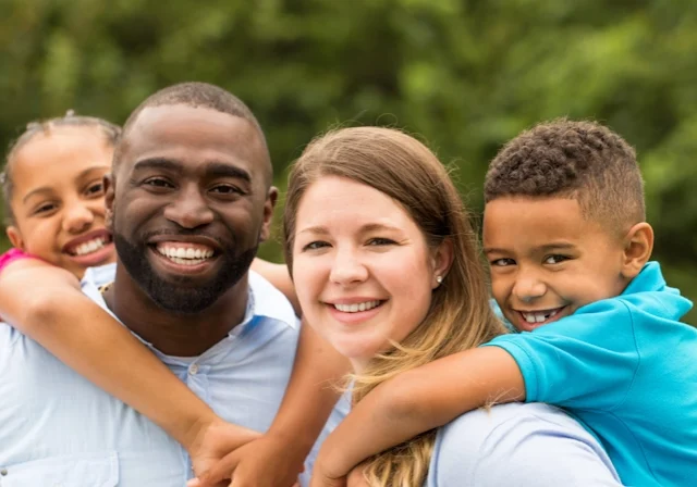 A family uses KanCare Medicaid for therapy sessions at Armstrong Family Counseling