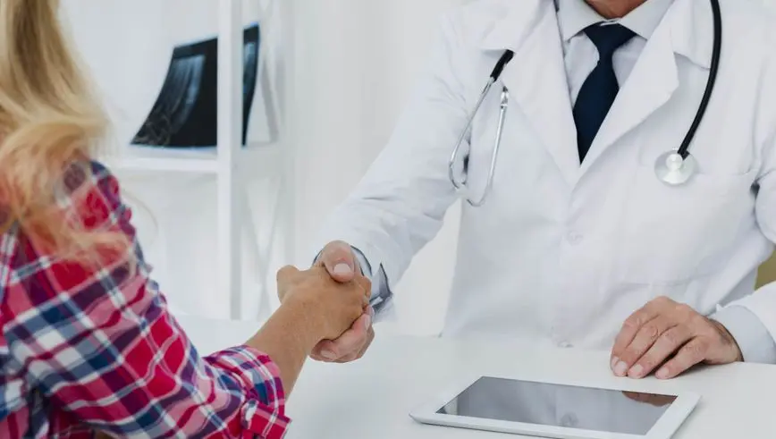 doctor-shaking-hand-patient (1) Augusta Acupuncture Clinic | Top Neck Pain Doctor in Augusta