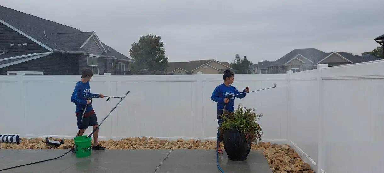 Fence Cleaning Cedar Rapids IA