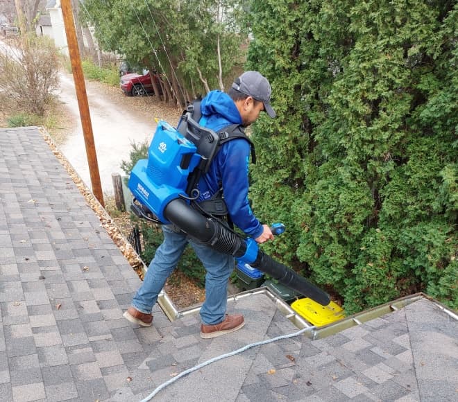Gutter Cleaning Cedar Rapids IA
