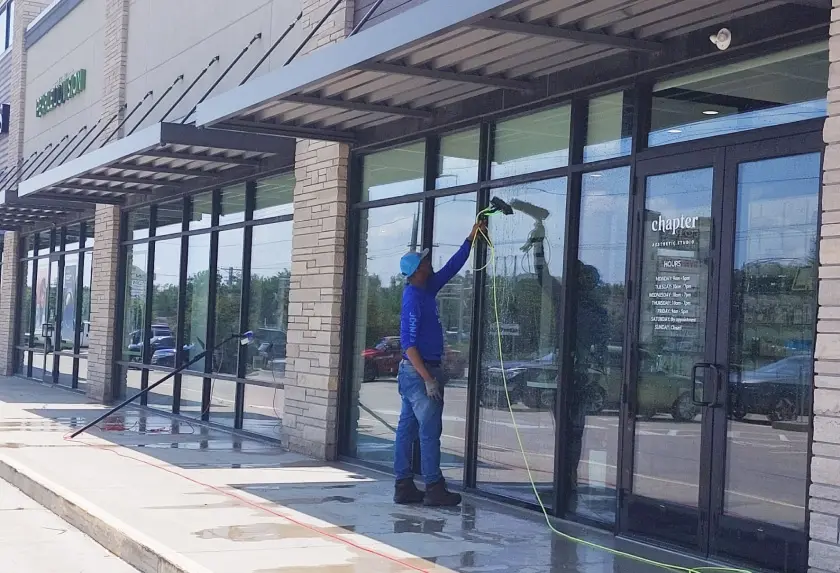Storefront Cleaning Cedar Rapids IA