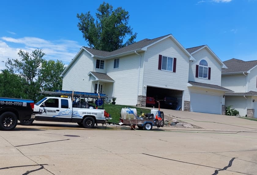 Apartment Complex Pressure Washing Cedar Rapids IA
