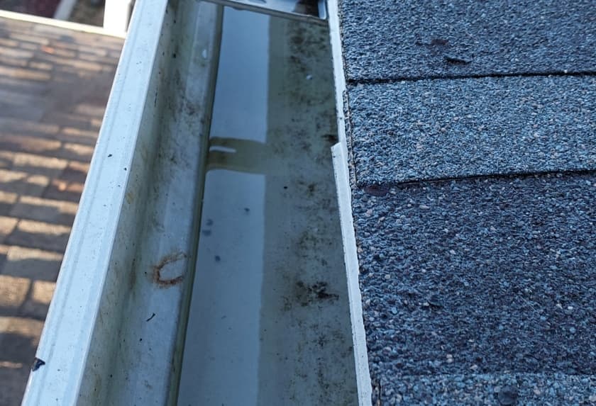 Gutter Cleaning Cedar Rapids IA