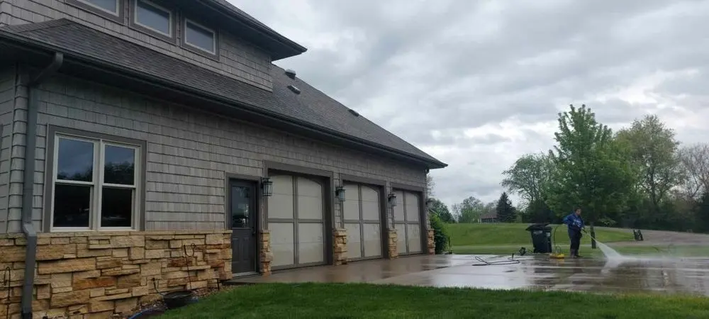 Power Washing Cedar Rapids