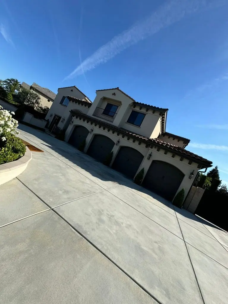 Driveway Cleaning in Fresno CA