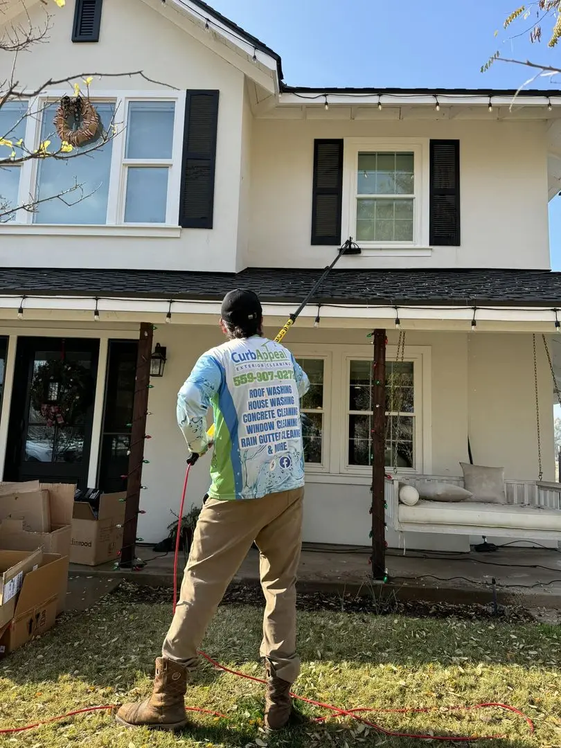 When Is the Best Time To Clean Windows in Fresno?