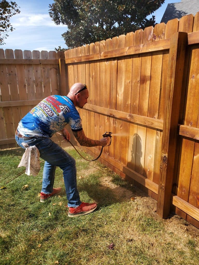 Fence-Staining