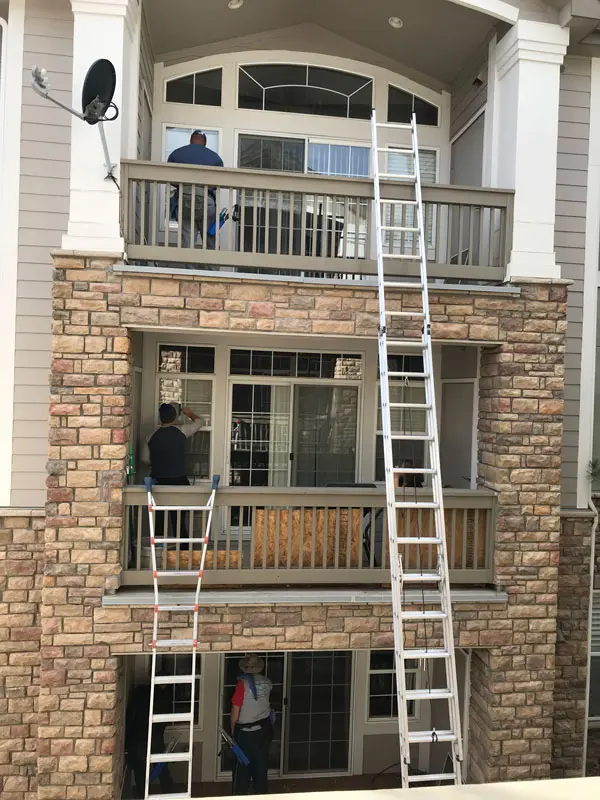 apartment complex pressure washing Denver CO