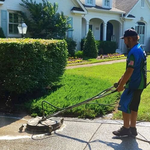 Driveway Cleaning in Columbia, TN
