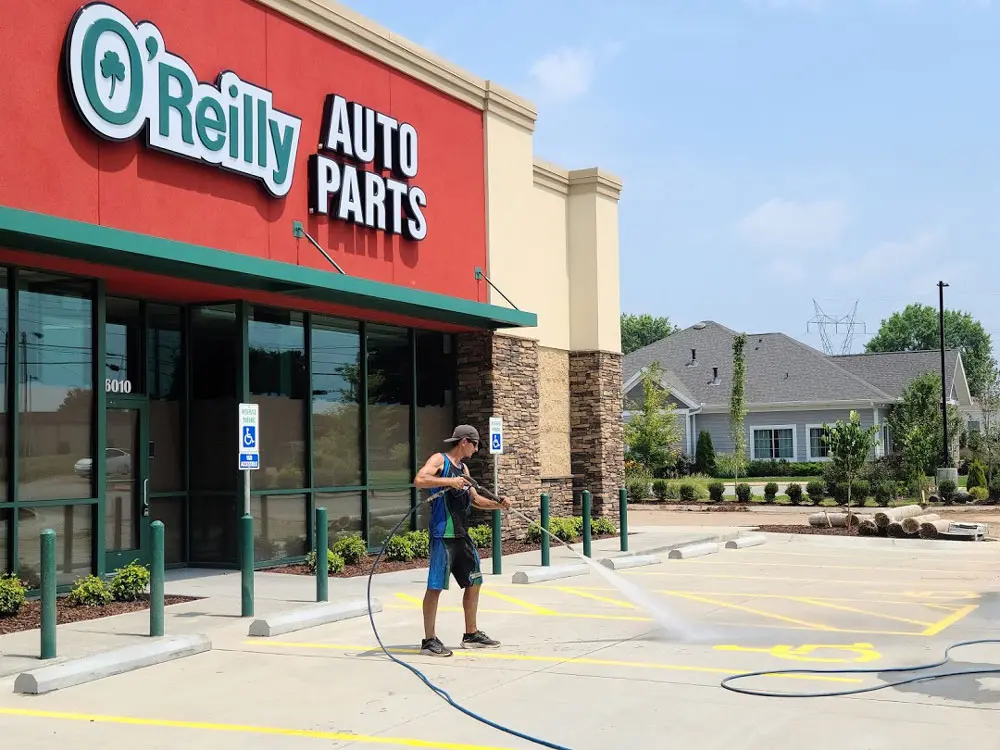 Parking Lot and Garage Cleaning Columbia TN