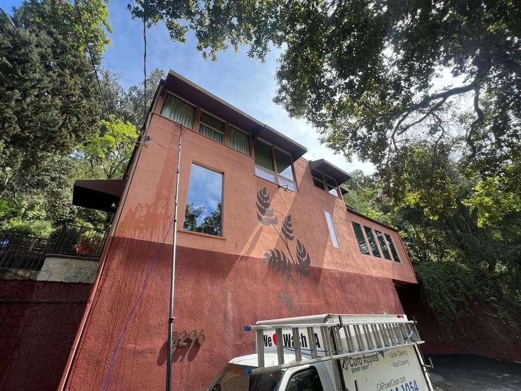 Window Cleaning Lake Balboa CA