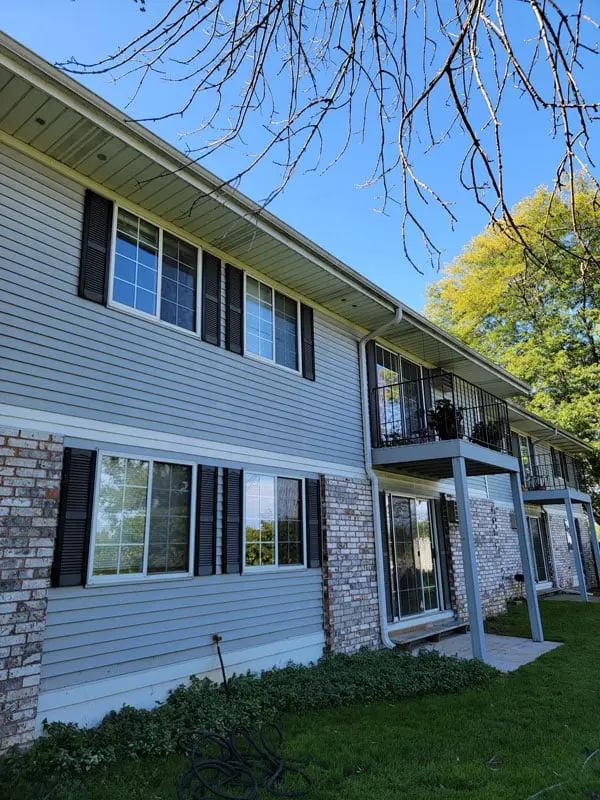 exterior cleaning for apartment complexes Madison, WI