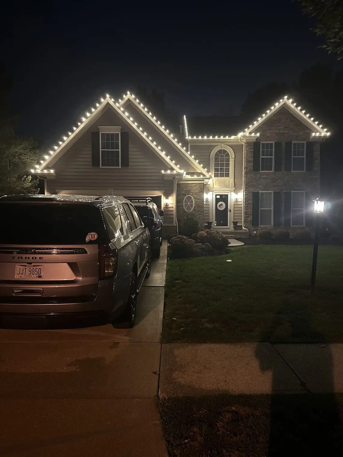 Christmas Light Installation results in Cleveland OH