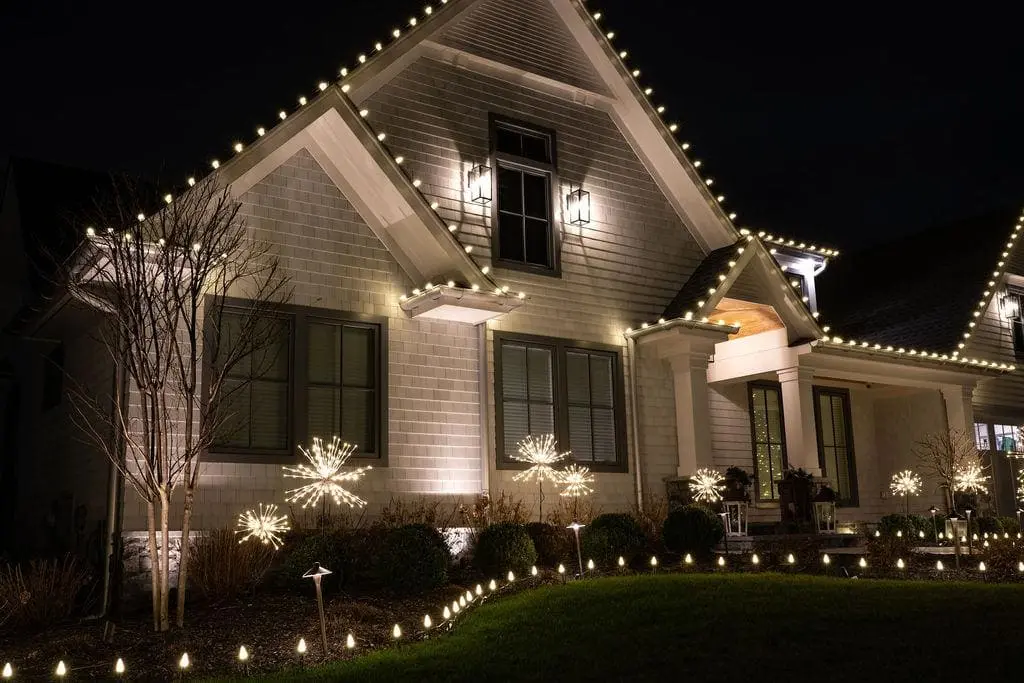 Christmas Light Installation projects in Cleveland OH