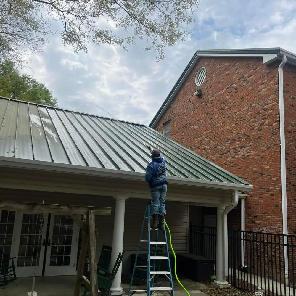 Roof Cleaning Valdosta, GA