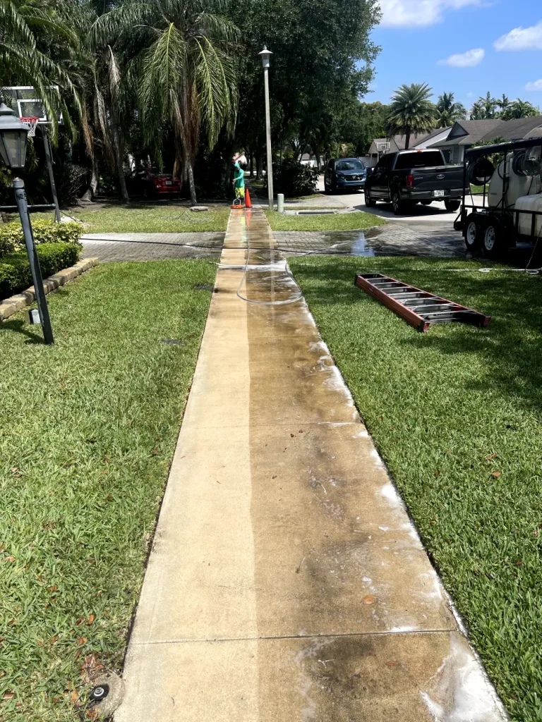 Pressure Washing in Weston, FL