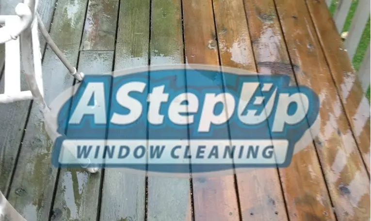 Deck Cleaning Minneapolis