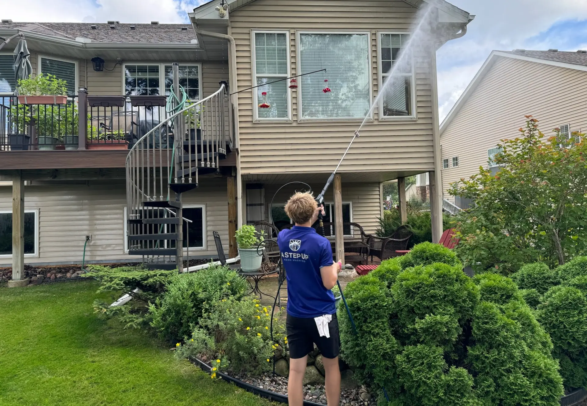 Roof Cleaning Minneapolis