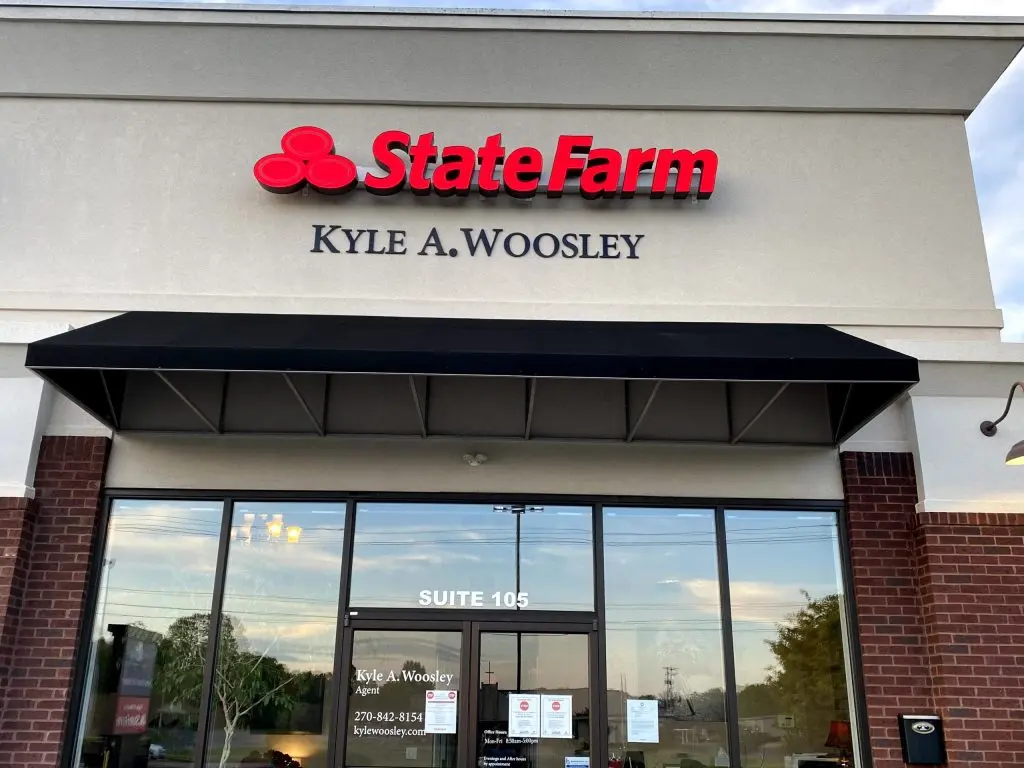 Storefront Cleaning in Bowling Green, KY