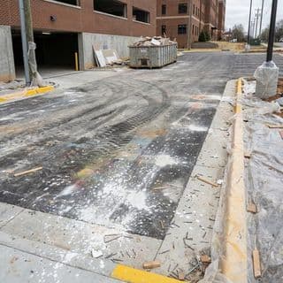 02_parking_lots_garages_dumpster