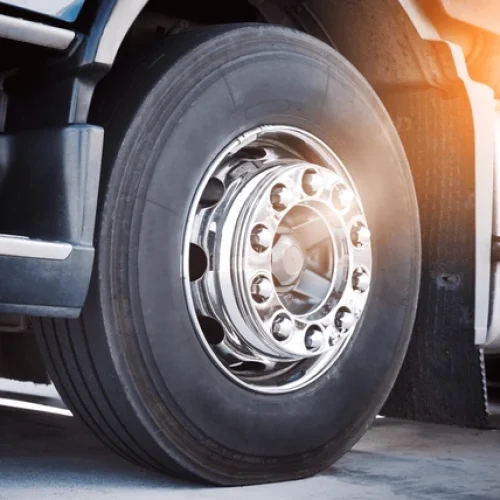 front-truck-wheels-tires-chrome