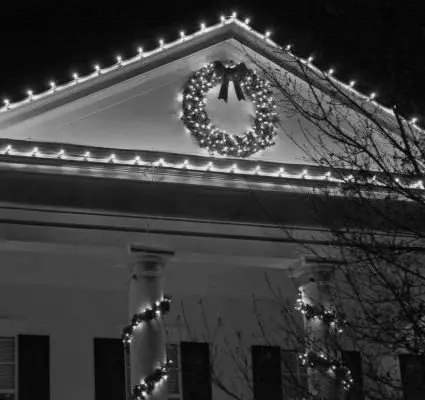 christmaslightinstallationservices 3 2