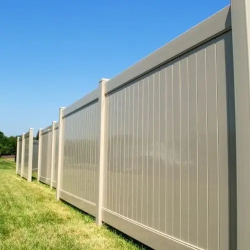 Vinyl Fence (1)