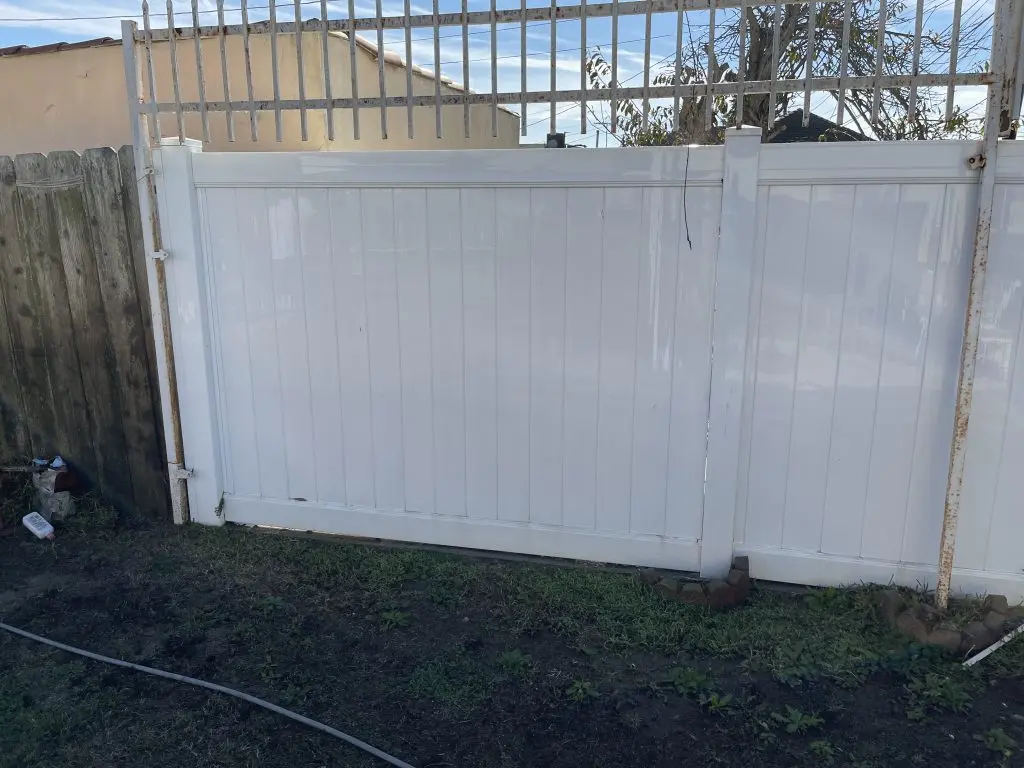 Fence Cleaning Los Angeles CA