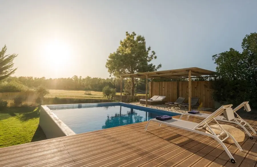 Pool Deck Cleaning