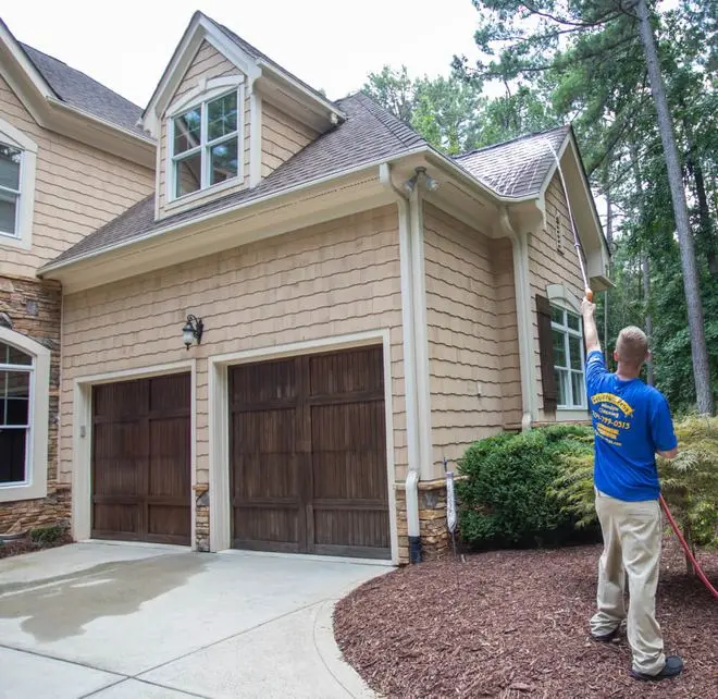 Roof Cleaning Mooresville NC