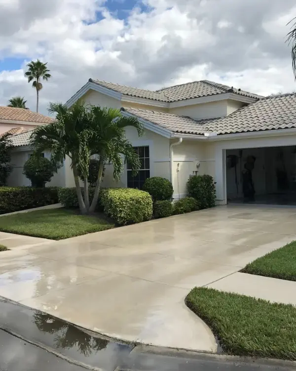Driveway Cleaning West Palm Beach FL