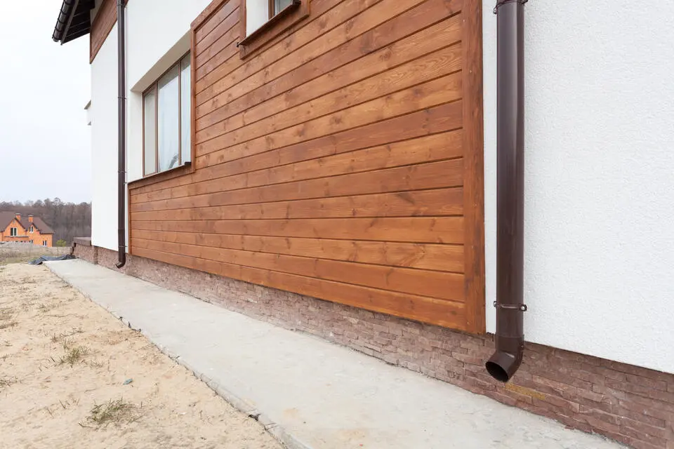 best siding for house-stucco and wood siding on house