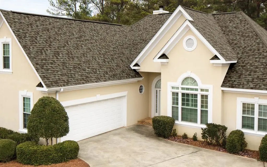 owens corning shingle color TruDefinition Duration Driftwood shingles on home