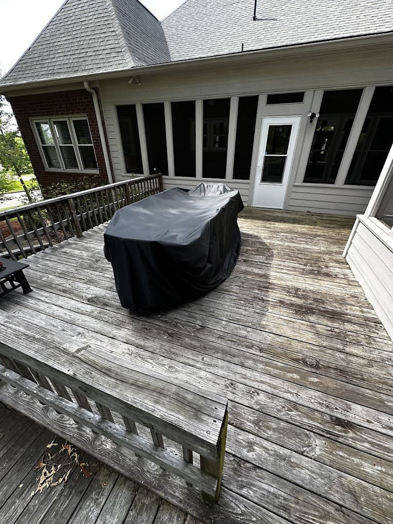 Deck Cleaning Memphis, TN