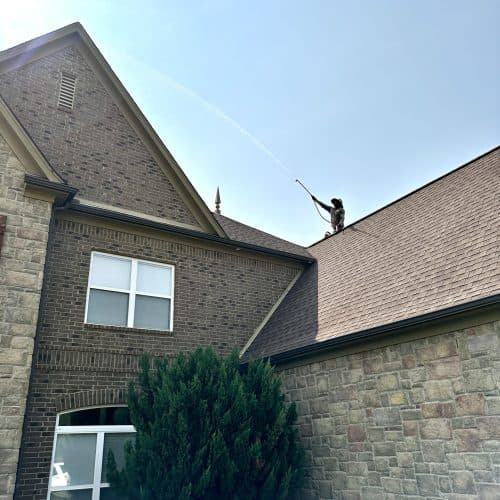 Roof Cleaning in Memphis, TN